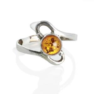Sterling Silver Ring w/ Stone (Amber)